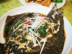 -鑫渔港海鲜本地菜·山海关浑锅(东戴河店)