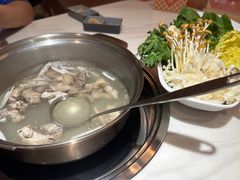 -喃喃椰·糟粕醋·椰子鸡火锅(七堡花园店)