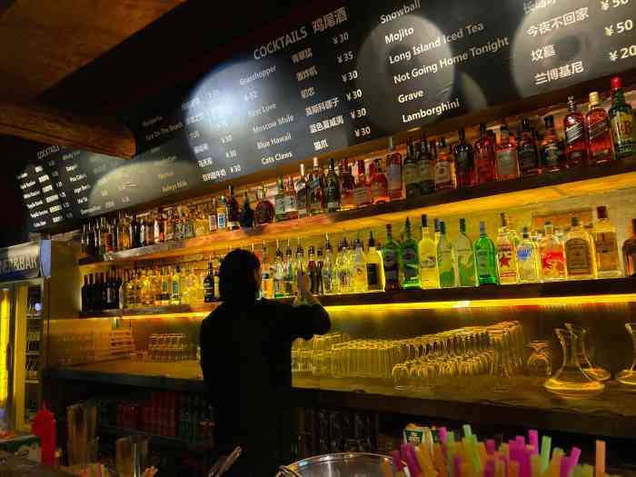 么哈(科华北路店)-"mojar 这个名字是西班牙语的"湿"的.