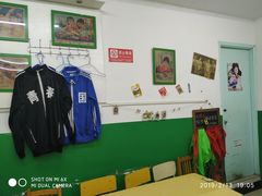 大堂-做了不起的80后