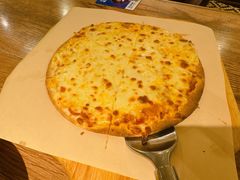 -玛格萝妮比萨屋(陆家浜路店)