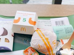 -麦当劳(展览路店)