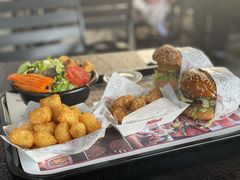 -The Habit Burger Grill 哈比特汉堡(爱琴海店)