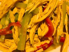 西芹拌付竹-吴满满油泼面(北方风味园店)