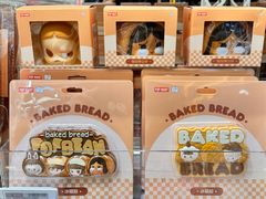 -泡泡玛特POPMART(侨福芳草地店)