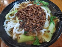 -丽虹云南过桥米线(兴工街店)