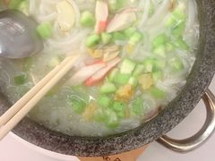石锅鱼汤濑粉-中山国际酒店中餐厅