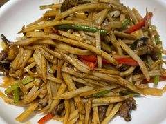 藕丝炒鳝-黄泥岗·地道湖北菜(奥特莱斯店)