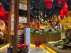 -老滇山寨•云南特色菜•地方菜•民族风情歌舞表演(金碧店)