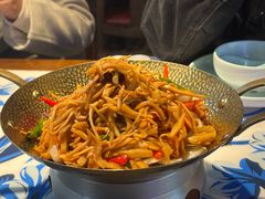 -川流不息·地道川菜·小龙虾(新松江路店)