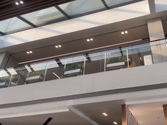 -上海宝信宝马4S店