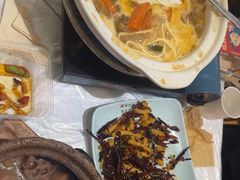 -霄汉牛三鲜湖北砂锅菜(万松园2店)