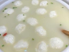 -魏铭鱼头捞饭(晋阳路店)