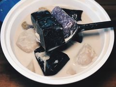 -广信牛奶甜品世家(台东店)