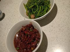 -老湖南民间菜·牛肉十八炒(花都店)