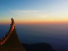 -峨嵋山金顶
