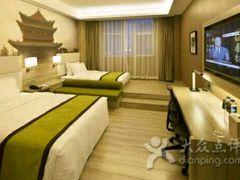 -西安大雁塔科技大学地铁站亚朵酒店