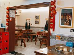 大堂-艾嬢七八九老火锅(37年李子坝店)