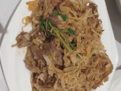 酸菜炒脆骨-北李妈妈菜·海肠捞饭(高新万达店)