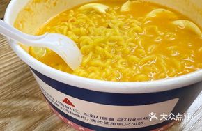Top-Heavy Extra Creamy Cheese Noodles