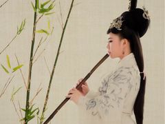 -九月鹰飞汉服摄影工作室