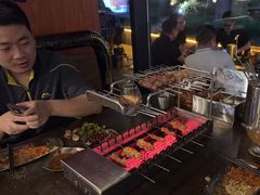 -麦凯伦烧烤·精酿超级工厂店(金桥总店)