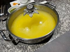 黄金花胶鸡汤锅底-辉哥火锅(虹桥路店)