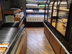 面包甜点陈列柜-优美滋动物奶油生日蛋糕(华泰中鑫城店)