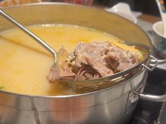 -尚尚仙·酸汤猪手·猪肚鸡火锅(华联万柳购物中心店)