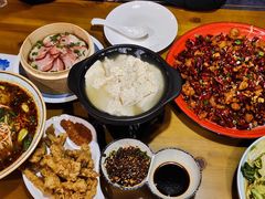 -重庆石磨豆花庄(乔庄店)