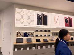 -华为授权体验店(中山公园来福士)