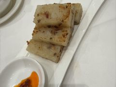 瑶柱腊味煎萝卜糕-广州酒家(昌岗地铁站店)