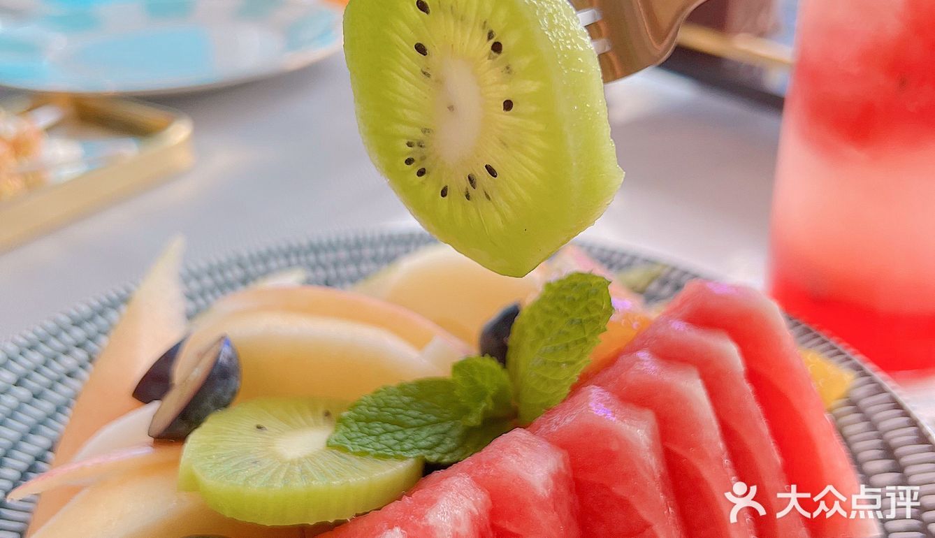 杭州探店[玫瑰]钢琴马车童话中的颜值下午茶