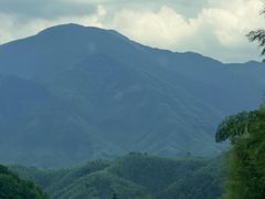 -安吉龙王山峡谷漂流