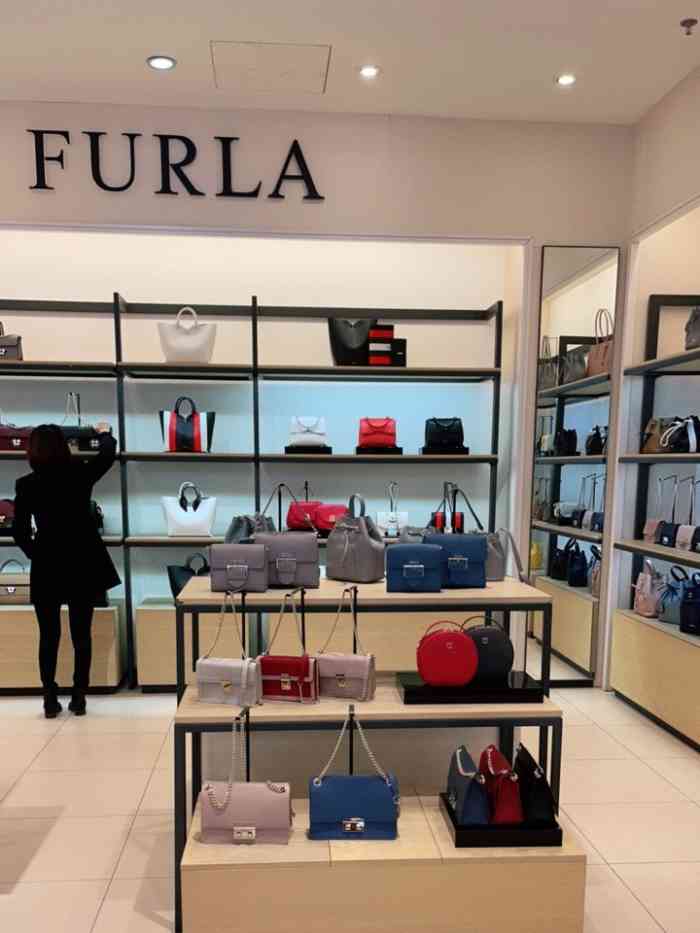 furla(首创奥特莱斯店)-"商品:包包 工作日中午溜达出来逛街 这.
