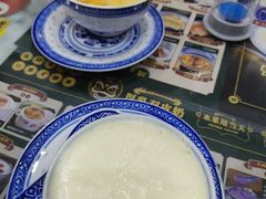 -广信牛奶甜品世家(台东店)