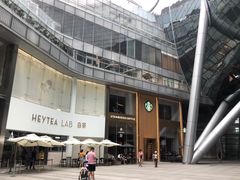 -星巴克臻选(济南恒隆店)