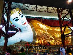 -ခြောက်ထပ်ကြီးရွှေသာလျောင်းဘုရားကြီး