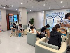 -上海大学附属上海和平眼科医院