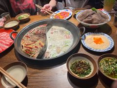 -萍姐火锅·公路夜市(武汉首店)