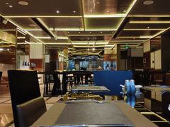 -大中华希尔顿酒店-念自助餐·嗨啤·小龙虾