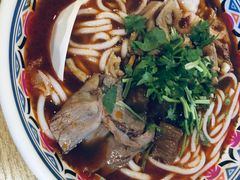 -鑫花溪牛肉米粉(人民广场店)