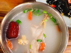 塔哈尔羊骨汤-塔哈尔·新疆盛宴(城西银泰店)