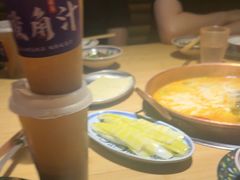 -洱火云南酸菜牛肉火锅(石景山当代商城店)