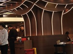 -牛YO寿喜烧·铁板烧和牛火锅自助(市府恒隆店)