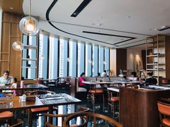 大堂-天际餐厅(广州珠江新城假日酒店)