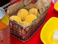 -BHC炸鸡(明洞总店)