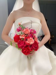点击看大图 -GRACE KELLY婚纱与礼服(北京店)