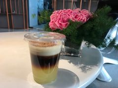 苹果冰美式-sugarman espresso素饮糖人高新咖啡工厂