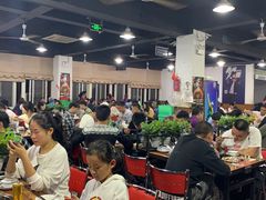 大堂-皖北巫氏三胖地锅鸡(长淮总店)